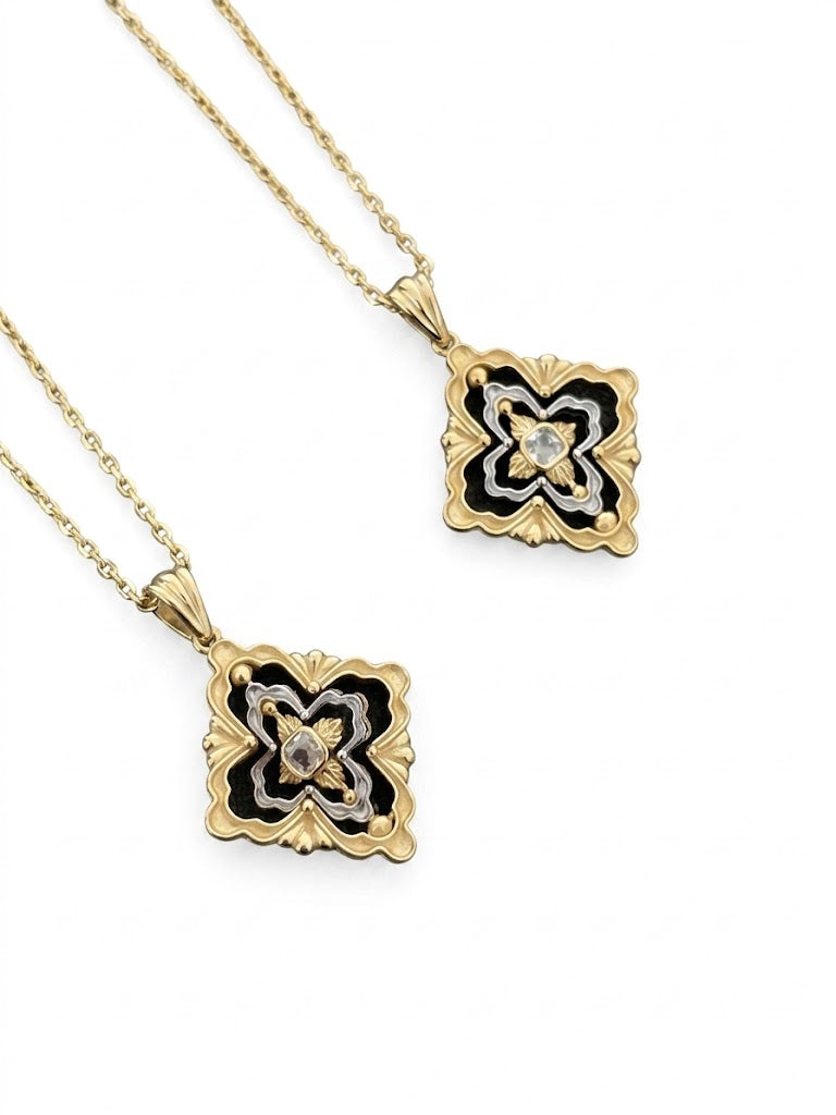 Moroccan Quatrefoil Gold Pendant – Antique Style Black & Gold Chain Necklace